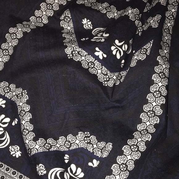 Patterned skirt - Picture 2 of 3